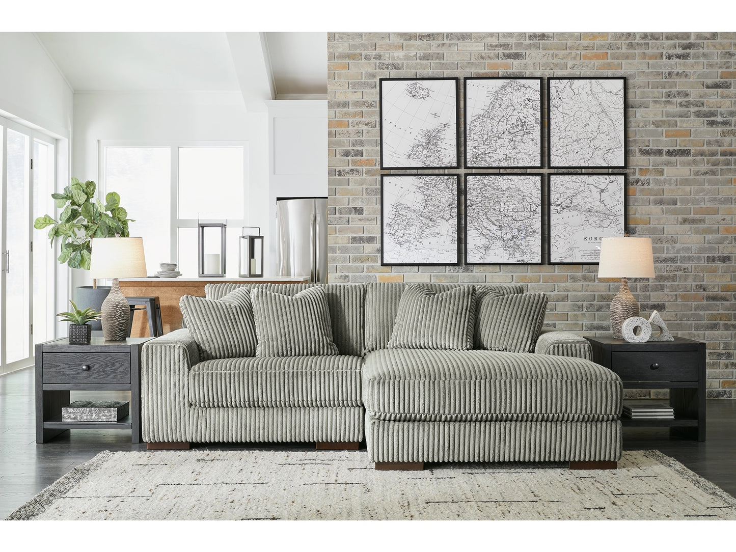 Sofá modular de dos piezas con chaise longue Lindyn