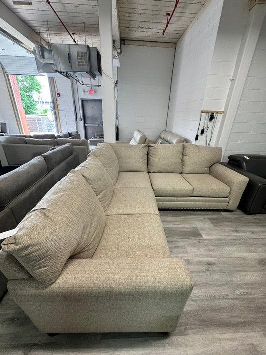 Cottage Chic Beige L Sectional