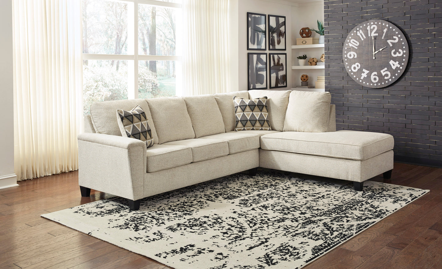 Abinger 2-Piece Sectional with Chaise - Natural