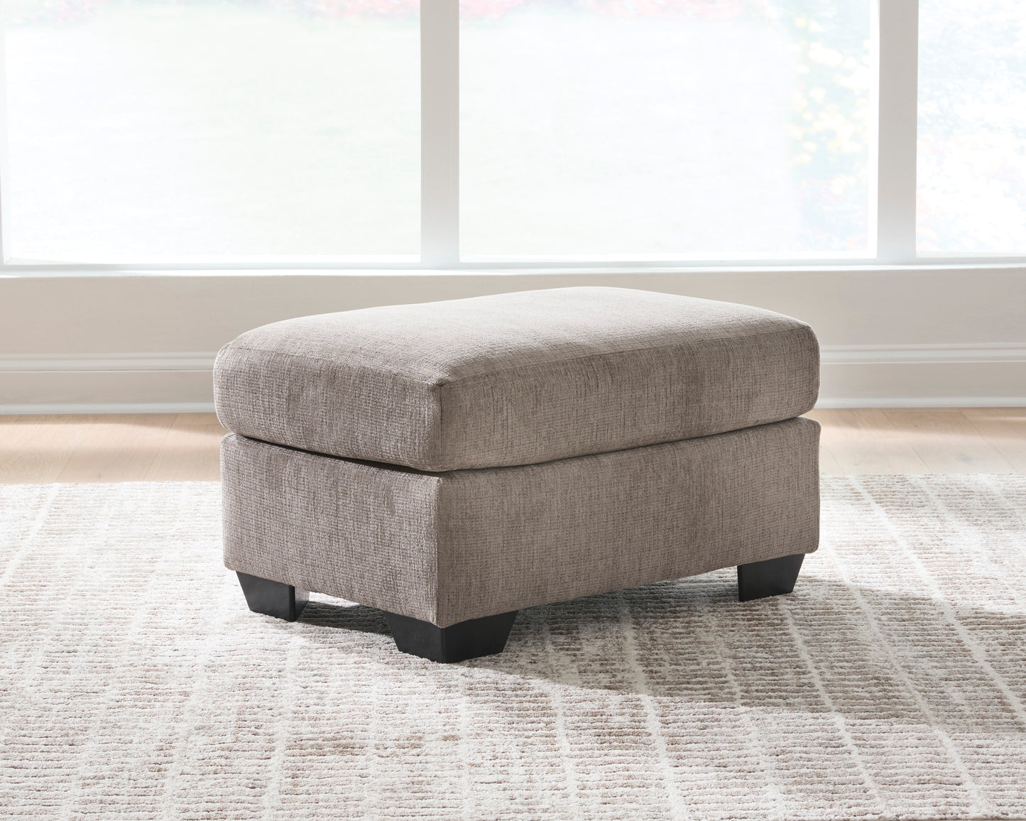 Loreo Ottoman