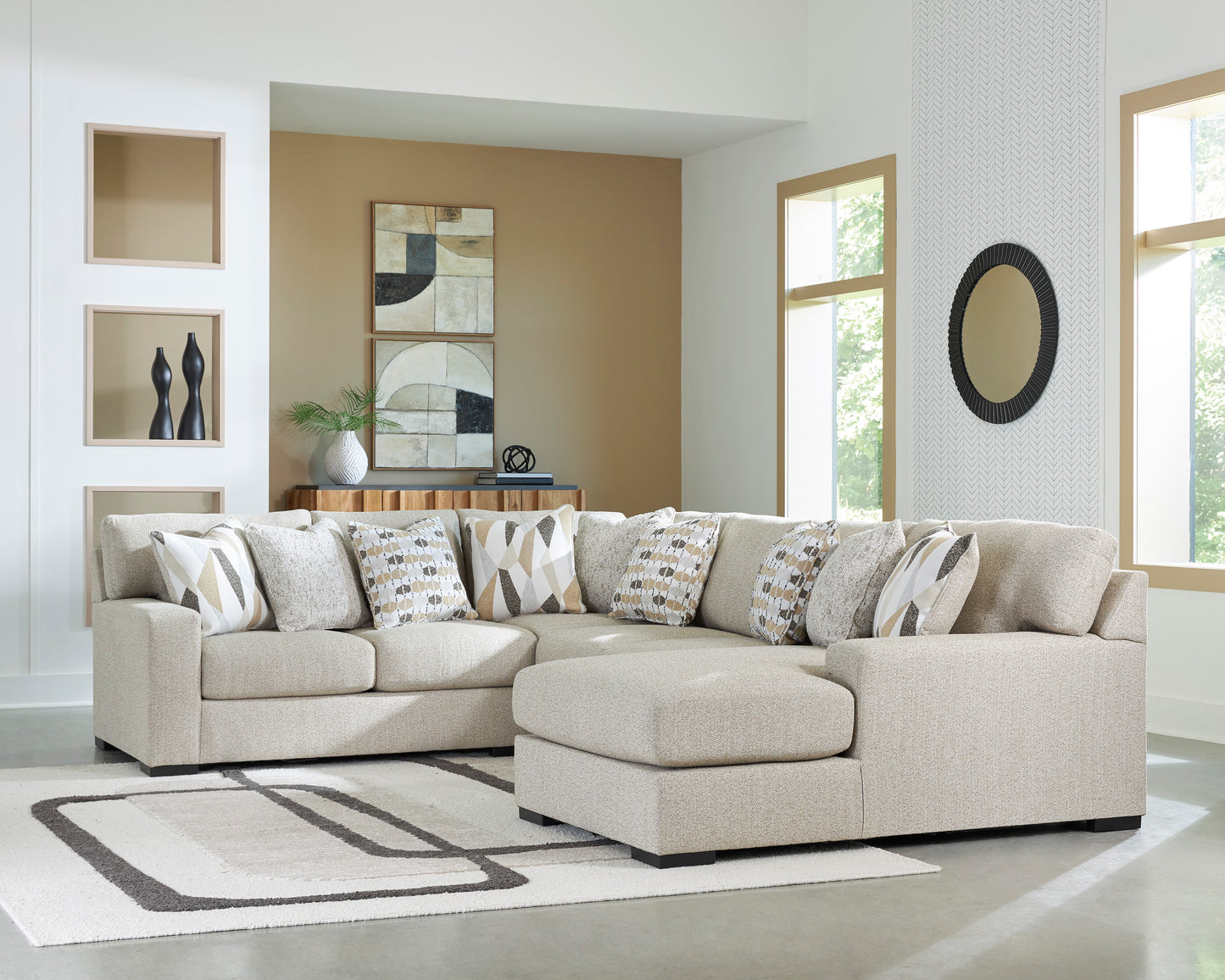 Laurelgrove 4-Piece Sectional with Chaise