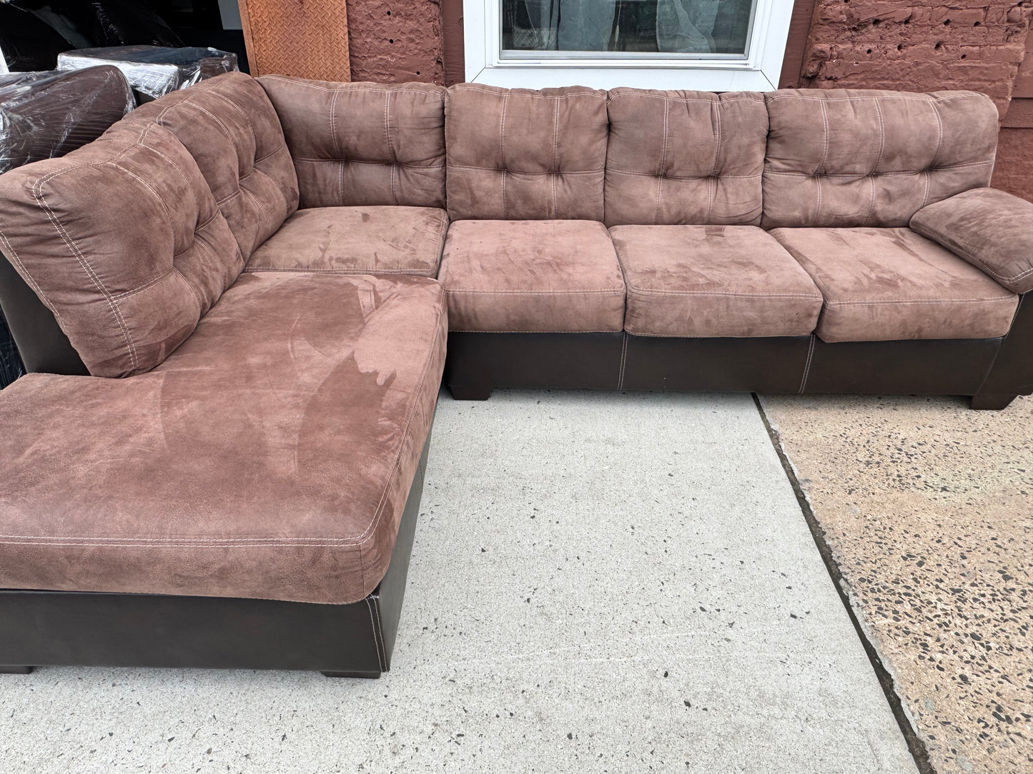 Pre-Owned Brown Sectional