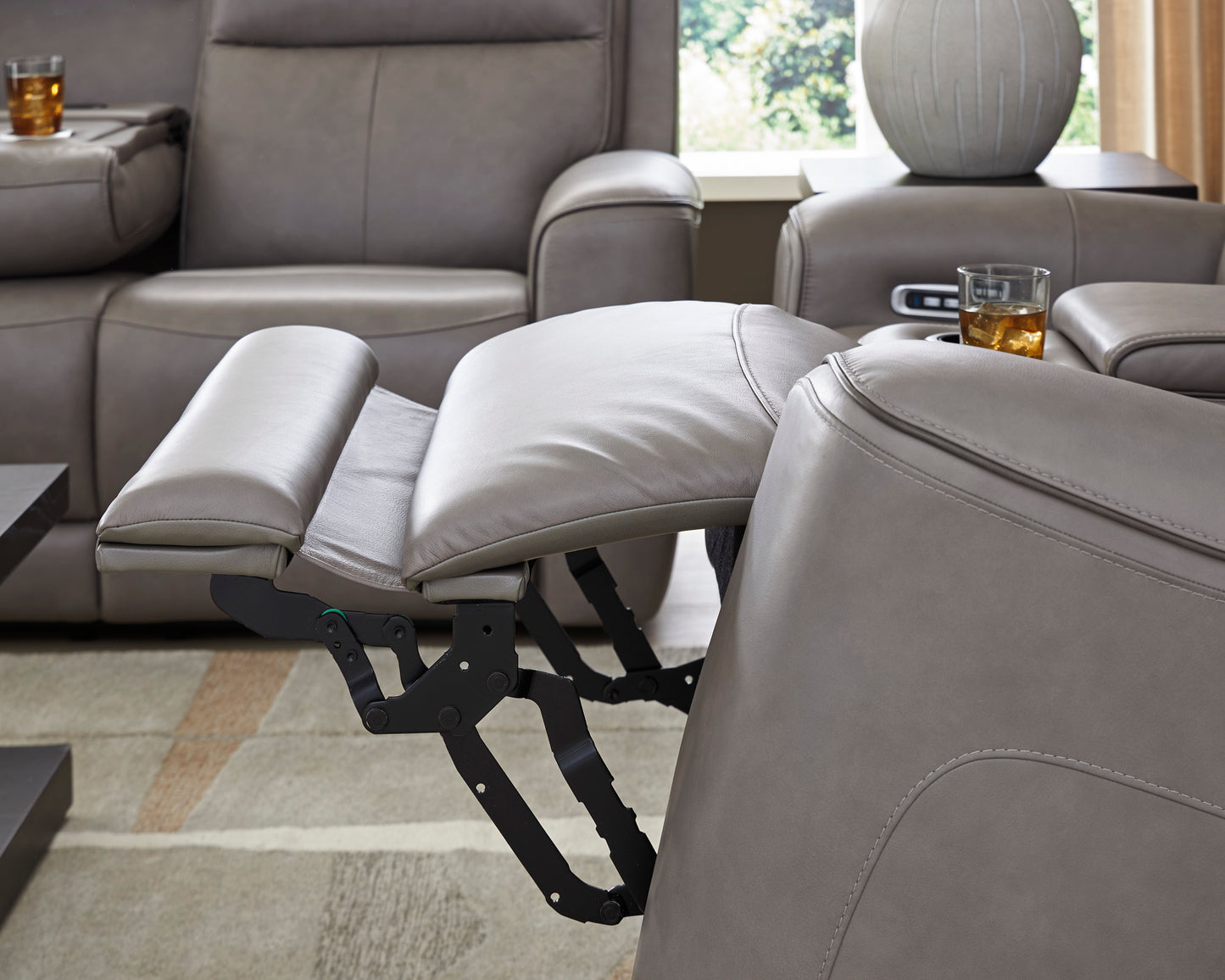 5Z-Comfort Power Recliner Sofa and Loveseat
