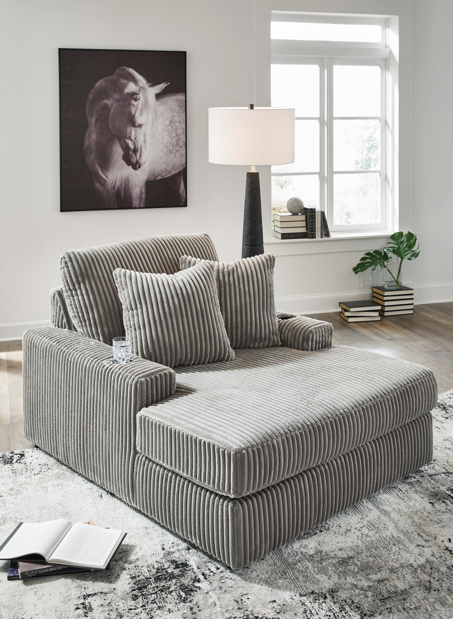 Lindyn Oversized Chaise