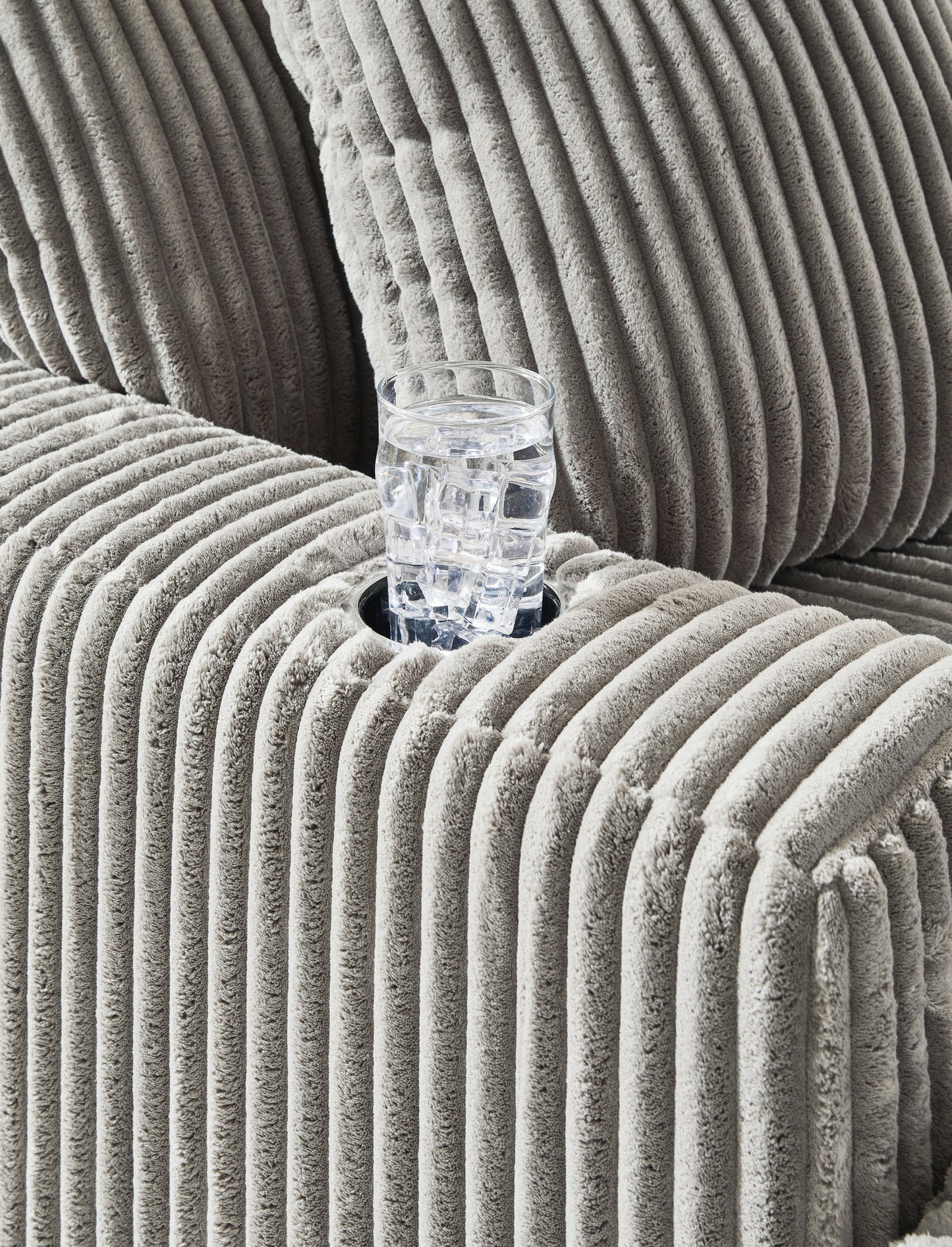 Lindyn Oversized Chaise